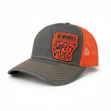 Trendy flat brimmed hat leather label mesh hat sunshade