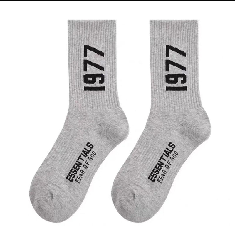 Fog ESSENTIALS Socks Hip Hop Sports Tube Socks