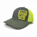 Trendy flat brimmed hat leather label mesh hat sunshade
