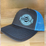 Trendy flat brimmed hat leather label mesh hat