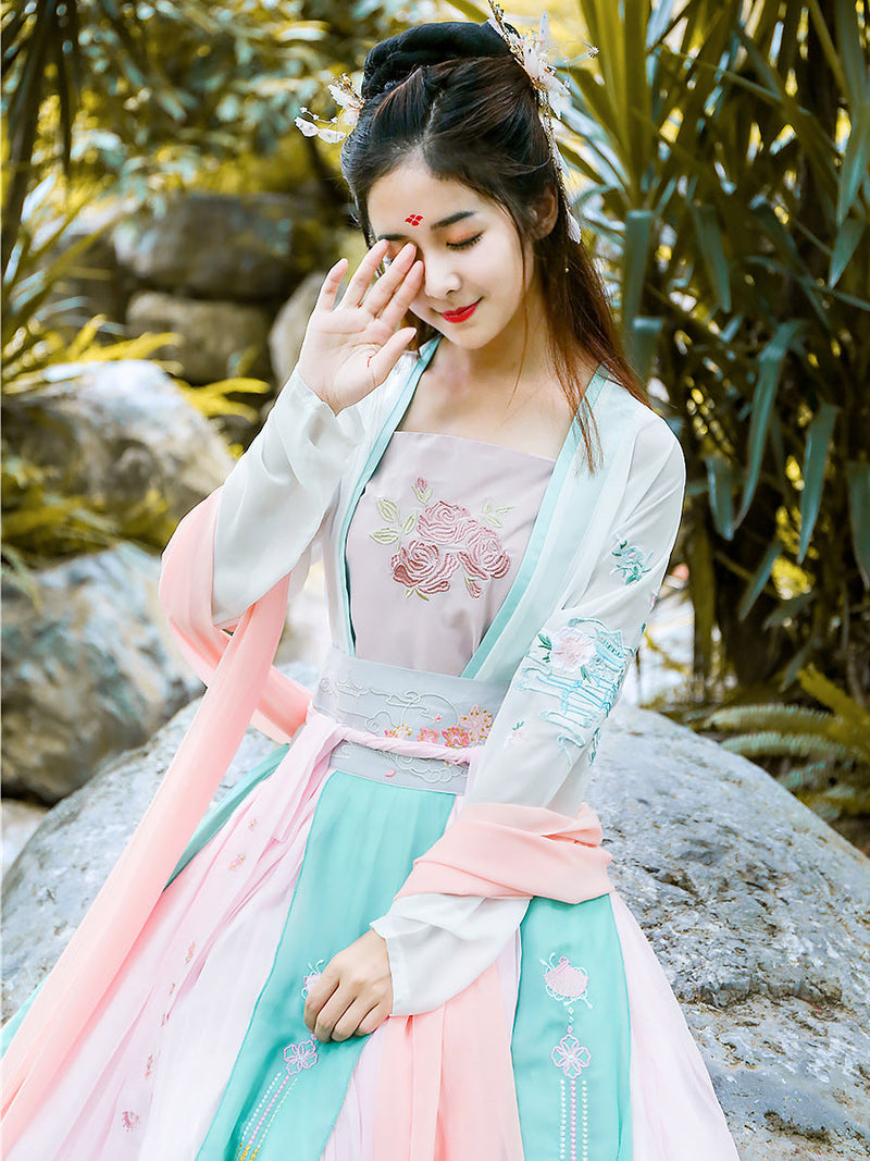 Chinese Traditional Dress Waist-High Ruqun Embroidered Large Dress