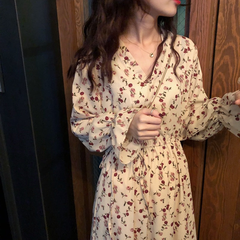 Emery Rose Dresses Long Sleeve Printed Slim Slimming V-Neckline Butterfly Sleeve High Waist Lacing Mid-Length Dress