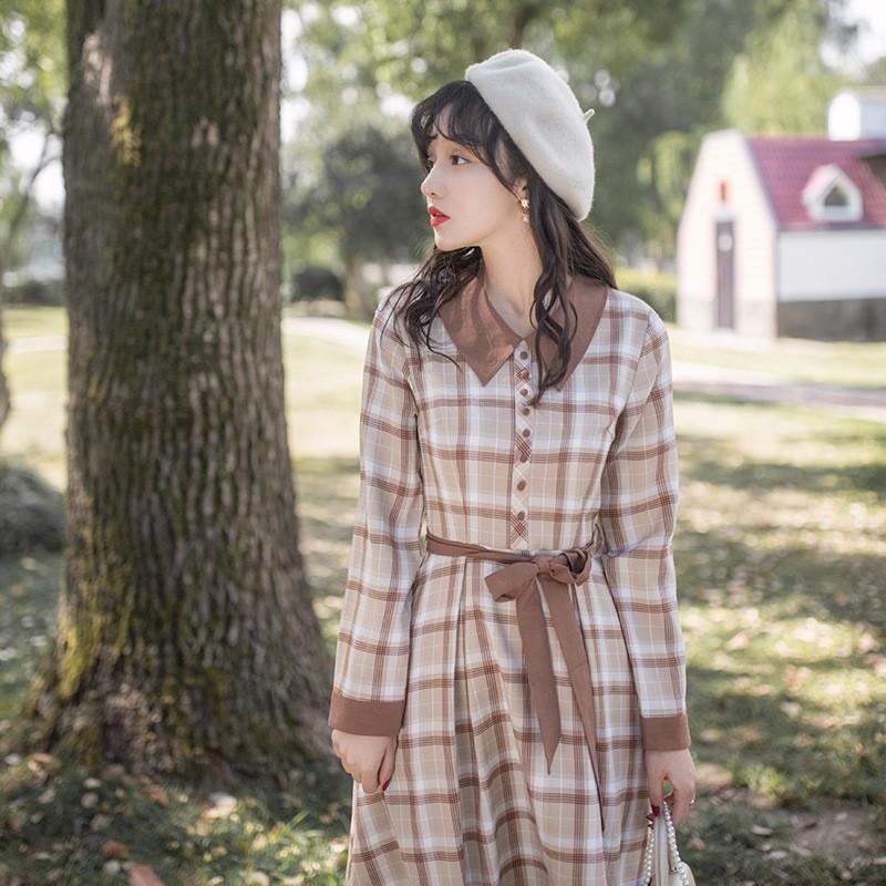 Autumn Vintage Plaid Dress Turn-down Collar Long Sleeve High Waist Raw Khaki Retro Vintage Cottagecore Aesthetic Flowy Victoria cottage core Dress