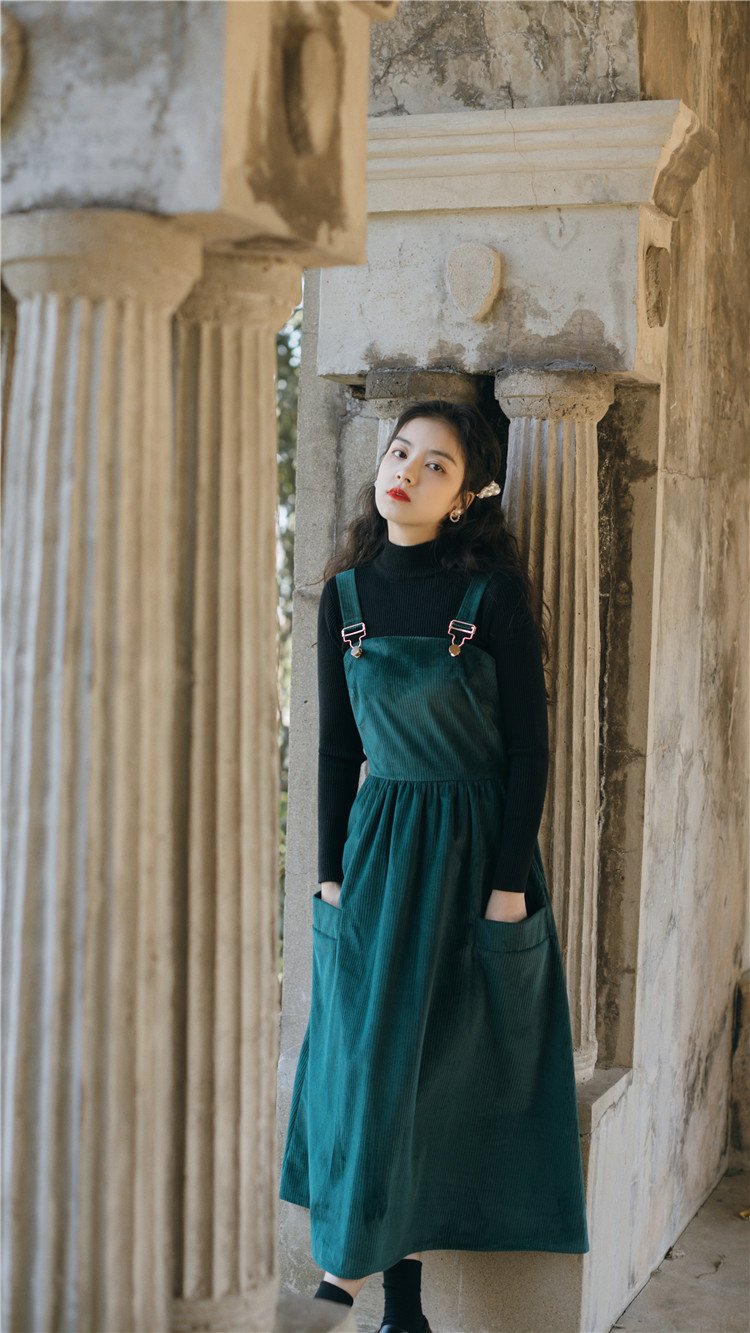 Autumn and Winter Vintage Sweater Suspender Skirt Two-Piece Dress Mid-Length 2 Pieces Set Cottagecore Academia Fashion Dresses