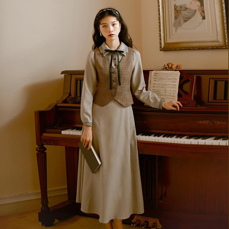 Retro Plaid Vest  Long-Sleeve Suit Khaki Retro Vintage Cottagecore Aesthetic Flowy Victoria Cottage Core Dress