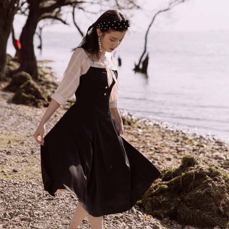 Summer Retro Square Collar Off-Shoulder and Black Dress Black Retro Vintage Cottagecore Aesthetic Flowy Victoria Cottage Core Dress