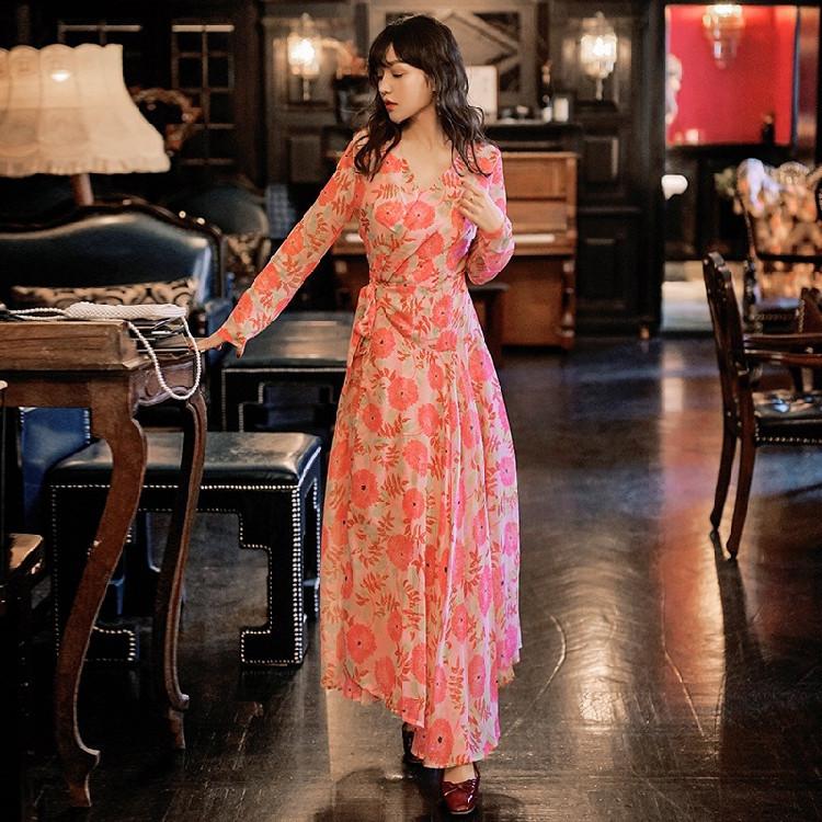 Pink V-neck Floral Chiffon Dress Women's Autumn Holiday Dress Pink Bohemia Retro Vintage Cottagecore Aesthetic Flowy Victoria Cottage Core Boho Dress