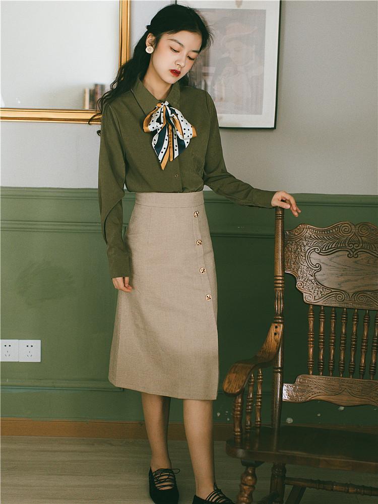 Outfit Top with Skirt Two-Piece Suit Green Retro Vintage Cottagecore Aesthetic Flowy Victoria Cottagecore Dress