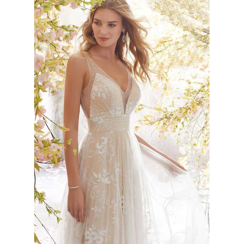 Lady Gaga Dress Sexy V-neck Sleeveless Lace Wedding Dress