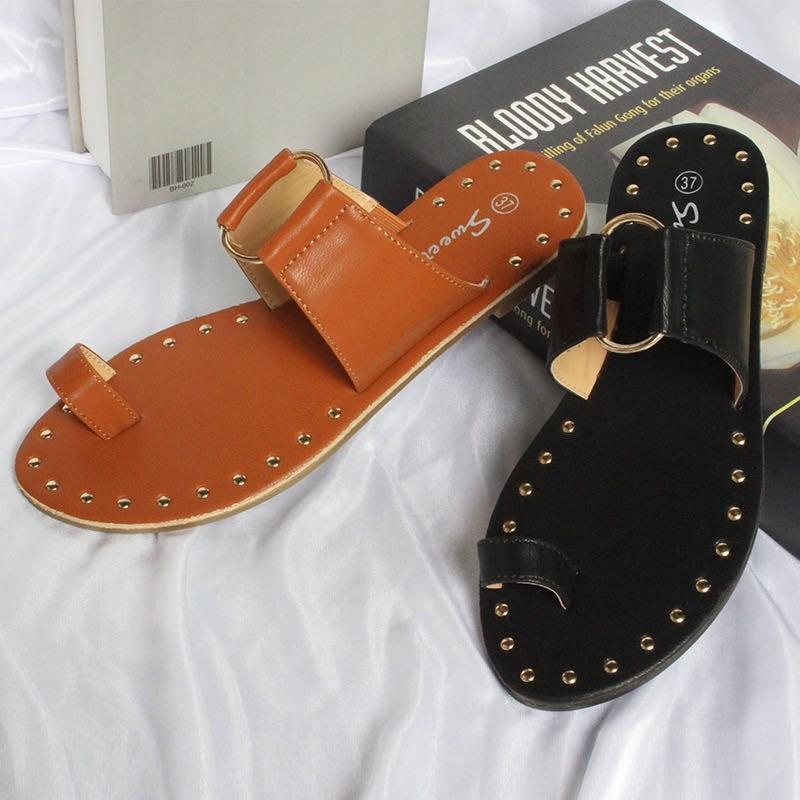 Women Open Toe Sandals Flats Large Size Sandals Round Toe Rivet Flat Casual Slippers