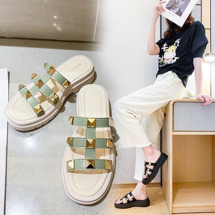 Women Open Toe Sandals Flats Platform Slippers Female Summer Fashion Rivet Slippers