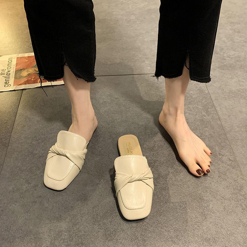 Finn Chain Pointed Toe Mule Shoes Closed Toe Half Slippers Women's Summer Muller Shoes
