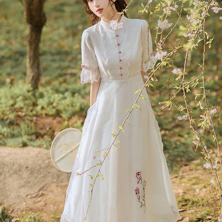 Women Retro Cottagecore Vintage Dress Vintage Lace Embroidery Summer Round Neck Half Sleeve Slimming Mid-Length Dress