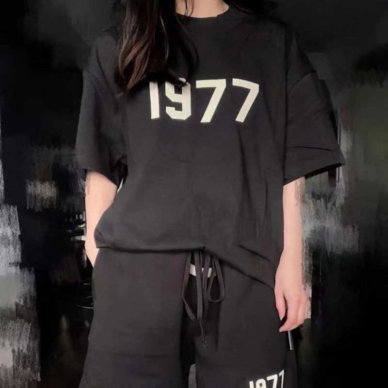 Fear of God Essentials 1977 T-Shirt Double Line Printed Short Sleeve T-shirt